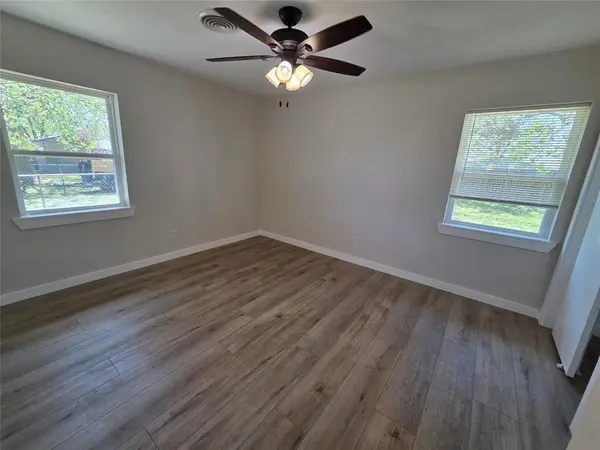 501 White Street, Whitesboro, TX 76273