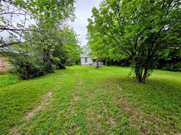 5321 Houghton Avenue, Fort Worth, TX 76107