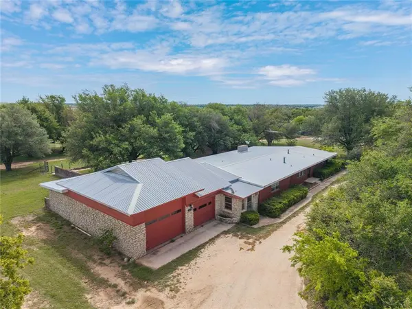 1025 S US Highway 281, Stephenville, TX 76401