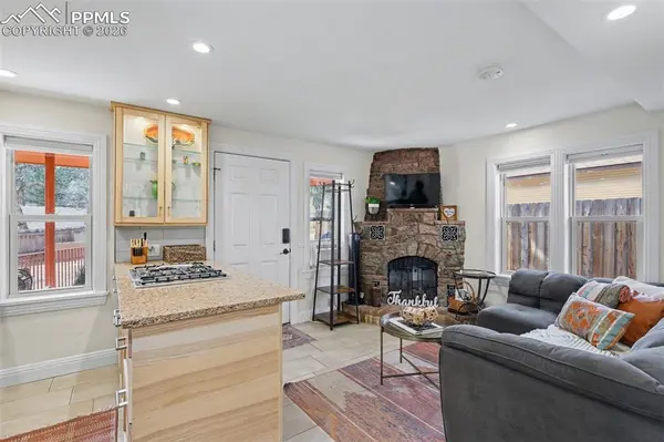 1702-1/2 W Cheyenne RD, Colorado Springs, CO 80906