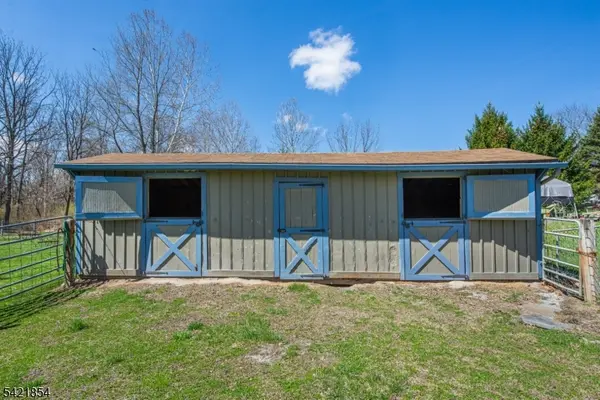 15 Mount Pleasant Rd, Knowlton Twp., NJ 07832