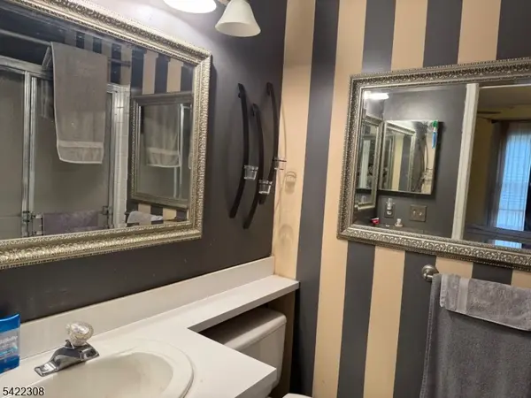 40 Daniel Dr, Franklin Twp., NJ 08823