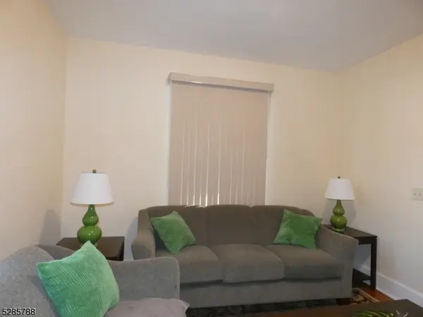 199 E Main St #1, Somerville Boro, NJ 08876