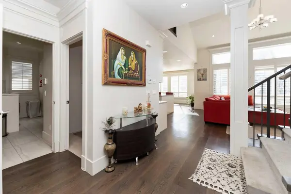 129 Kinniburgh GDNS, Chestermere, AB T1X0R7