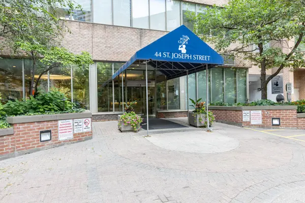 44 St Joseph ST #2213, Toronto C01, ON M4Y 1J9