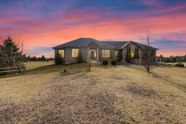 2 Harry Parker PL, Adjala-tosorontio, ON L0M 1J0