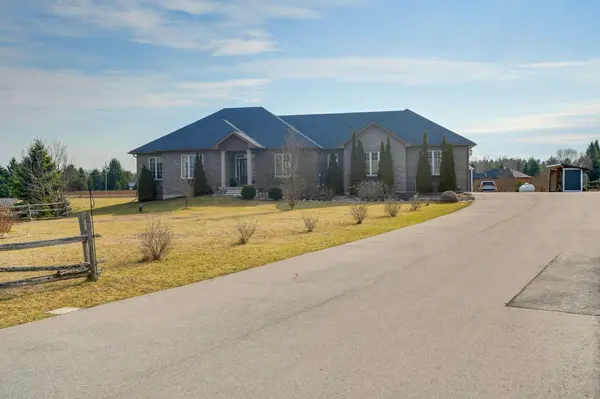 2 Harry Parker PL, Adjala-tosorontio, ON L0M 1J0