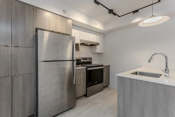 1133 Cooke BLVD #815, Burlington, ON L7T 0C3