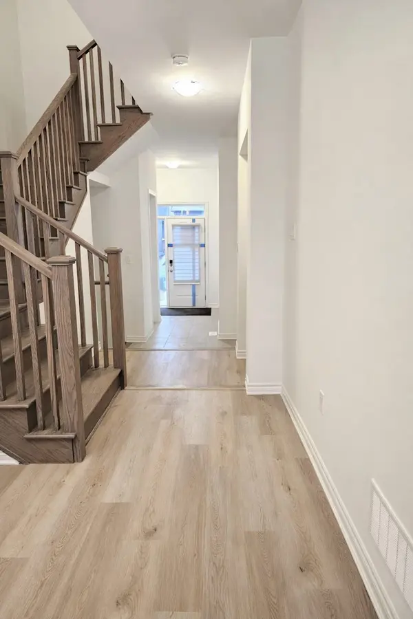 1346 Hearns PL, Milton, ON L9E 2A9