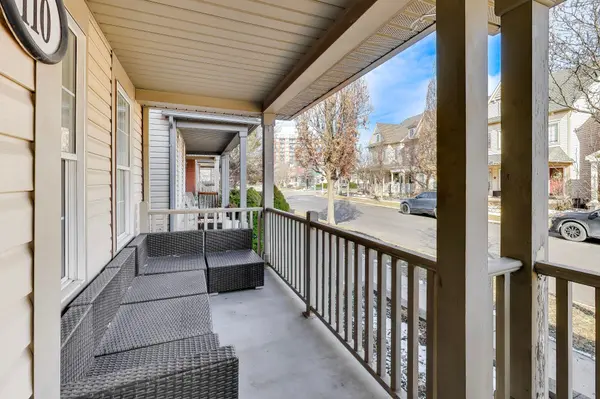 110 Littlewood DR, Oakville, ON L6H 6V2