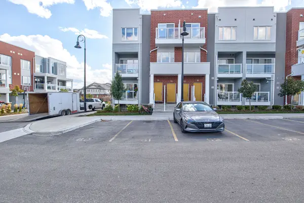 34 Vitality DR, Kitchener, ON N2R 0R7