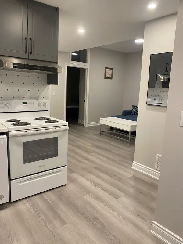 306 Jarvis ST E, Fort Erie, ON L2A 2S8