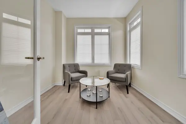 11 Steer RD, Erin, ON N0B 1T0