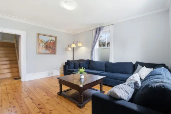 82 Bond ST, Cambridge, ON N1R 4B6