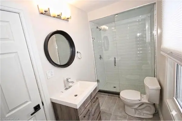 1356 Upper Wellington ST, Hamilton, ON L9A 3S9