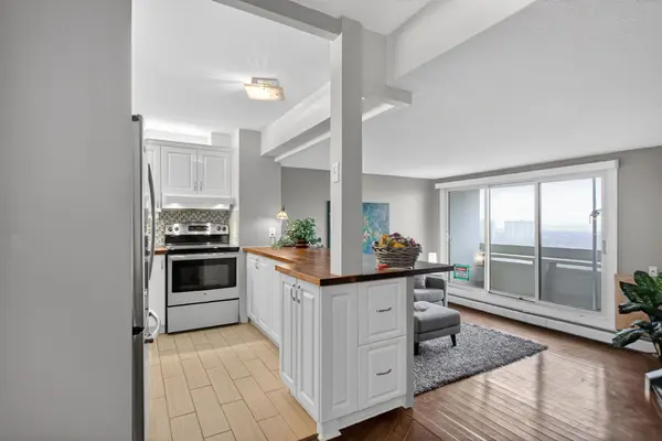 1171 Ambleside DR #2009, Woodroffe, ON K2B 8E1