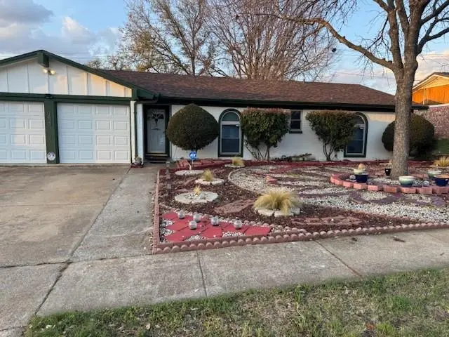 1825 SCHUMAC, Bedford, TX 76022