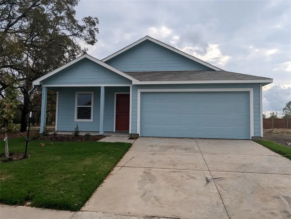 619 Fisher Avenue, Princeton, TX 75407