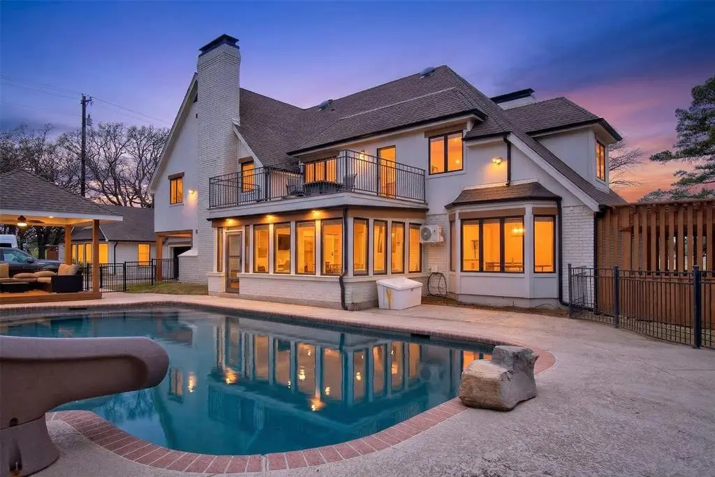 234 Edgewood Drive, Highland Village, TX 75077