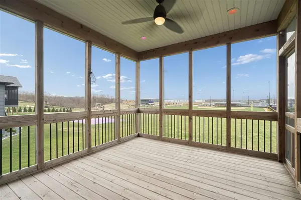 1445 Salm Drive, North Liberty, IA 52317