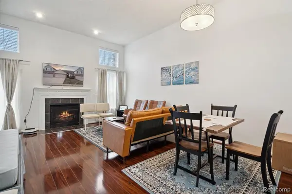 435 Carson DR, Westland, MI 48185