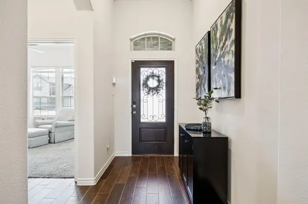 3212 Brady Starr Drive, Aubrey, TX 76227