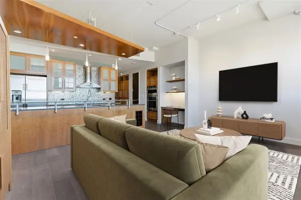 2600 W 7th Street #2644, Fort Worth, TX 76107