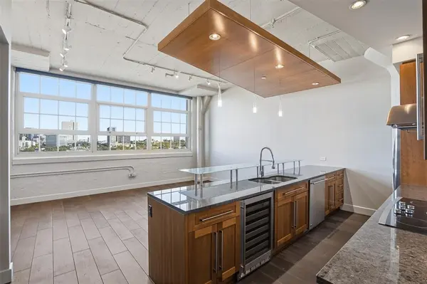 2600 W 7th Street #2644, Fort Worth, TX 76107