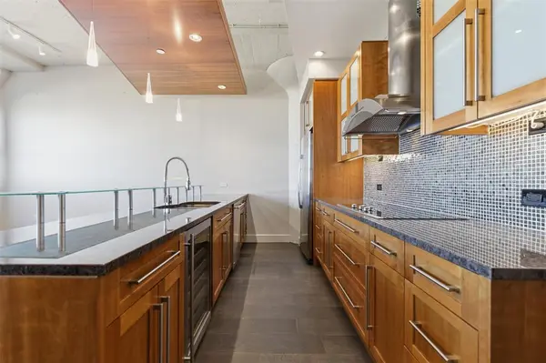 2600 W 7th Street #2644, Fort Worth, TX 76107