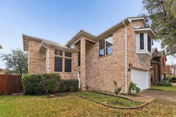 2124 Newport Drive, Flower Mound, TX 75028