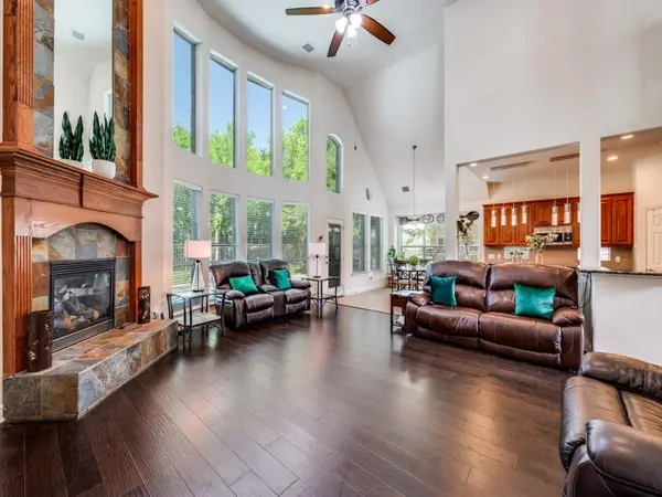 8561 Navisota Drive, Lantana, TX 76226