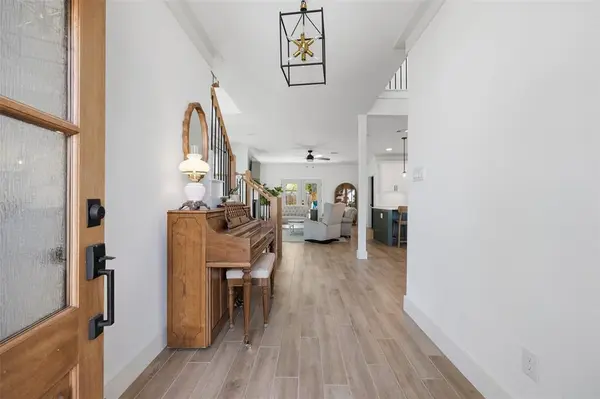 5837 Straley Avenue, Westworth Village, TX 76114