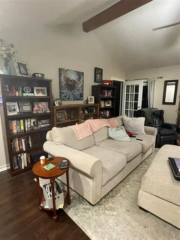 3616 Sandhurst Drive, Arlington, TX 76001