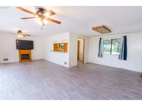 433 N 14TH ST, Lyons, OR 97358