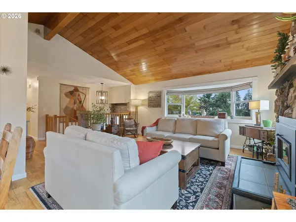 9600 SE TOWER DR, Damascus, OR 97089