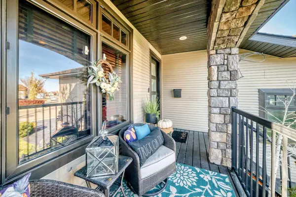 92 Allwright Close, Red Deer, AB T4R 3J8