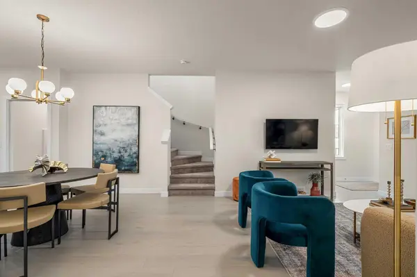 215 Keystone Creek DR NE, Calgary, AB T3P 2V1