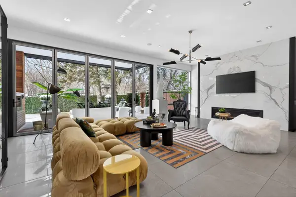 31 Windsor CRES SW, Calgary, AB T2V1V5