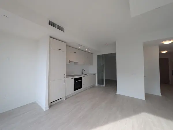 1 Quarrington LN #3301, Toronto C13, ON M3C 0S4