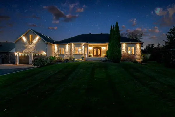 8 Castlewood CT, Caledon, ON L7K 0C1