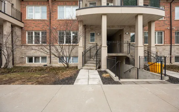 2420 Baronwood DR #11 - 02, Oakville, ON L6M 0X6