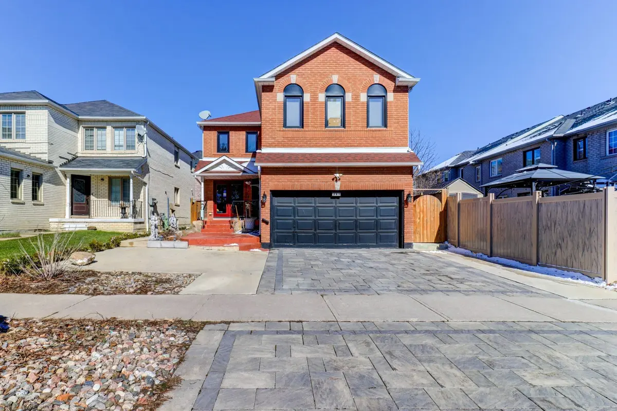 301 Old Harwood AVE, Ajax, ON L1Z 1J1