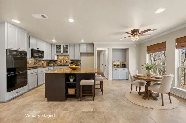 2800 Idlecreek Drive, Dalworthington Gardens, TX 76016