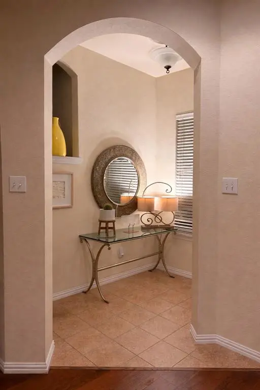 8708 Iron Horse Drive, Irving, TX 75063