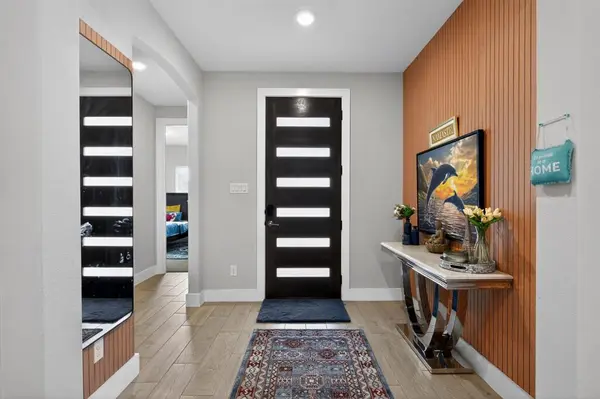 411 W Harwood Road, Euless, TX 76039