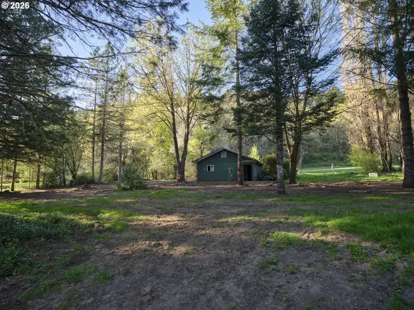 11846 LEWIS RIVER RD, Ariel, WA 98603
