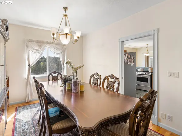 15348 SE HENDERSON WAY, Portland, OR 97236