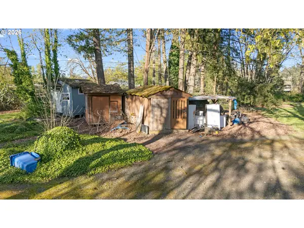 85255 CLOVERDALE RD, Creswell, OR 97426