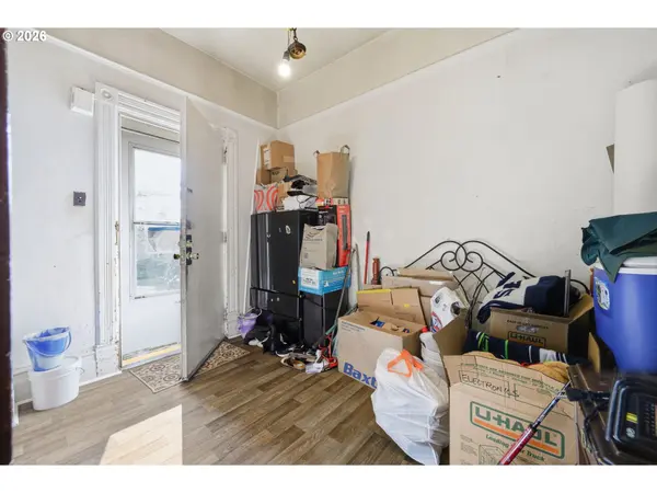 3835 N KERBY AVE, Portland, OR 97227