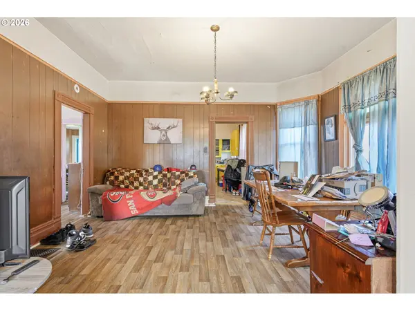 3835 N KERBY AVE, Portland, OR 97227